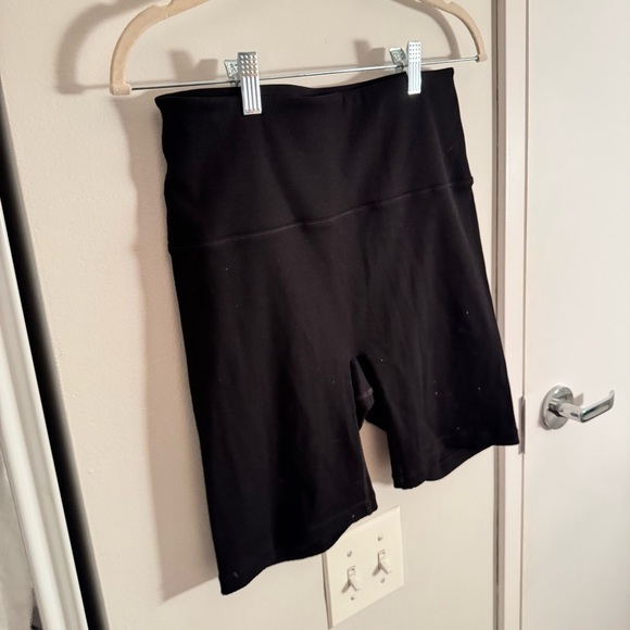 SOLID & STRIPED SPORT High Tide 7 Inch Ribbed Biker Short - Picture 3 of 5